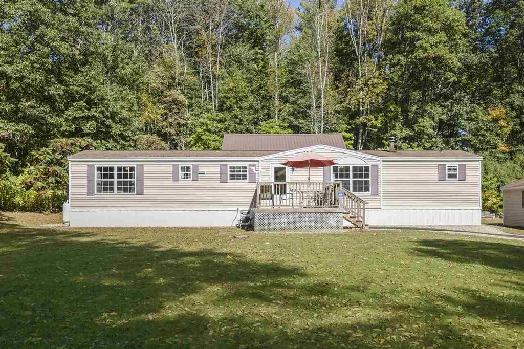 378 Young Road Barrington NH 03825