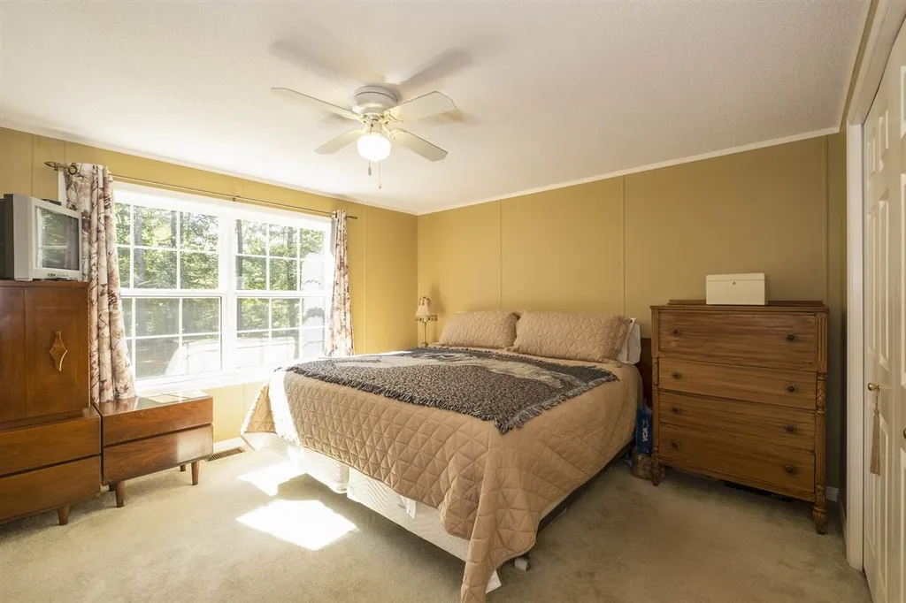 378 Young Road Barrington NH 03825