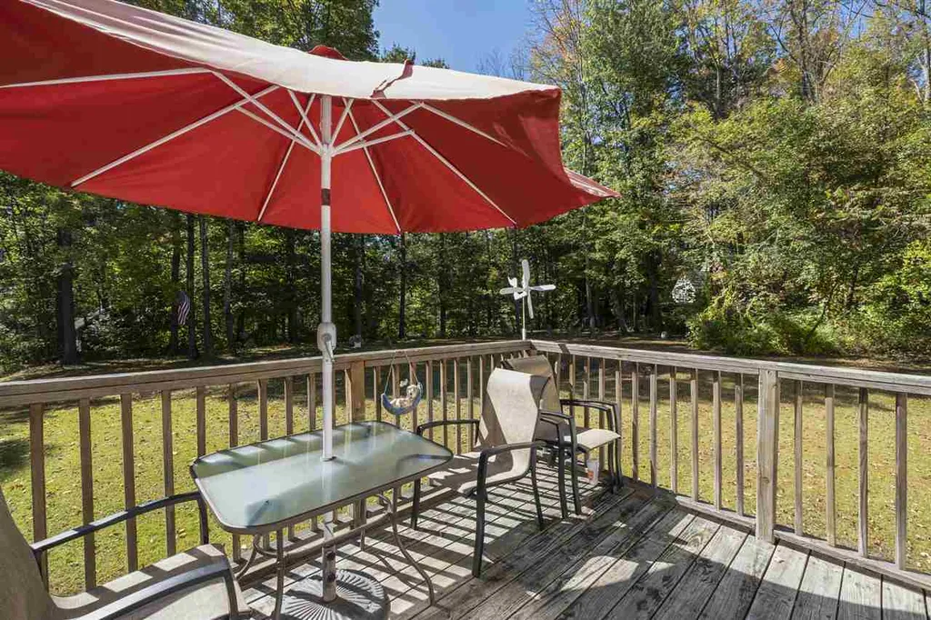 378 Young Road Barrington NH 03825