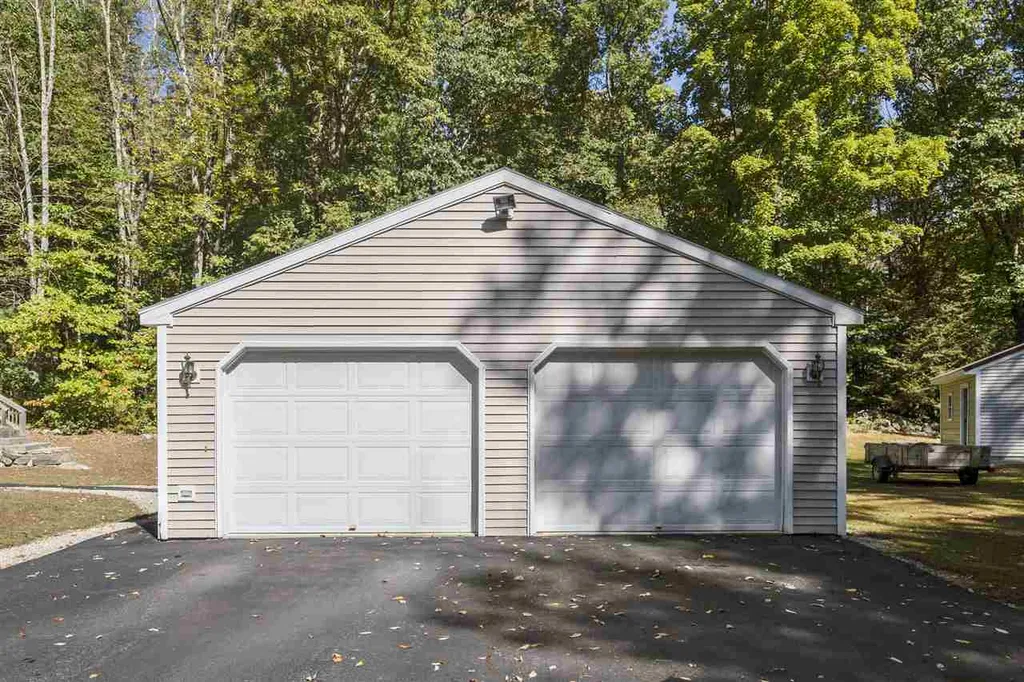 378 Young Road Barrington NH 03825