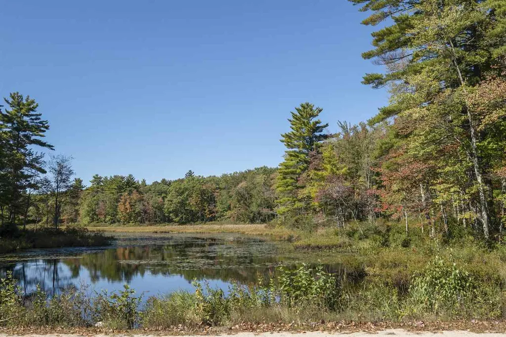 378 Young Road Barrington NH 03825
