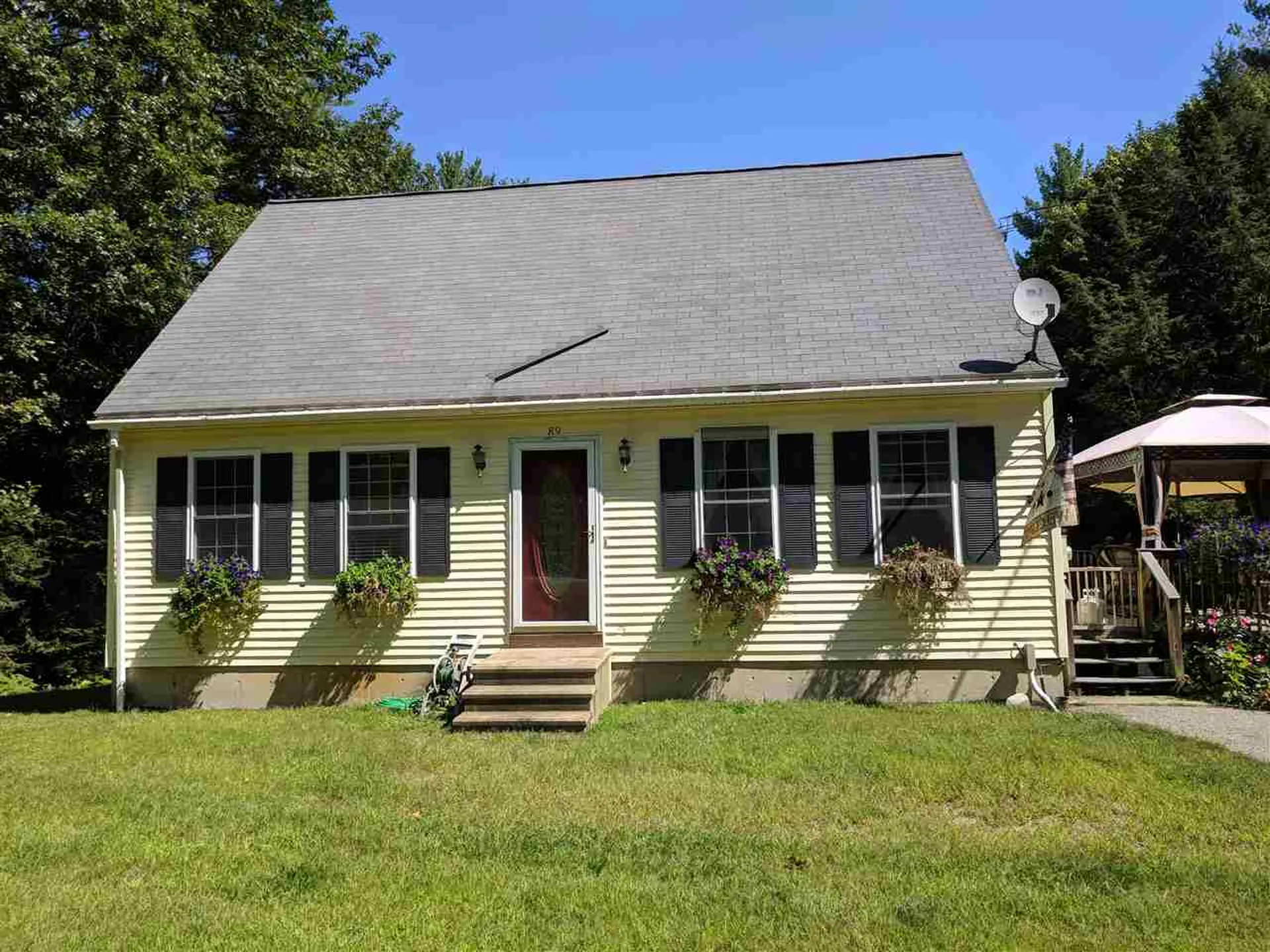 89 Styles Road New Boston NH 03070