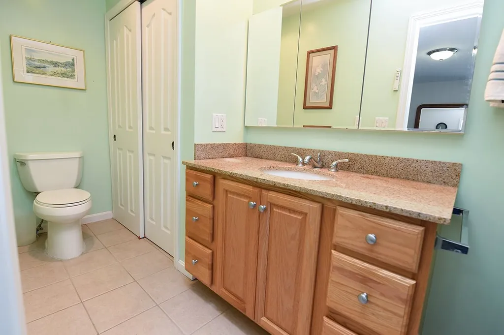 388 Sandown Road Fremont NH 03044