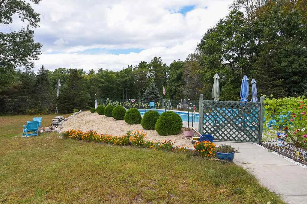 388 Sandown Road Fremont NH 03044