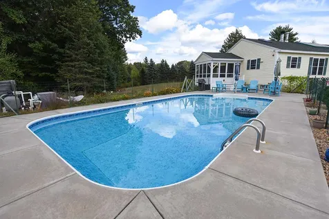 388 Sandown Road Fremont NH 03044