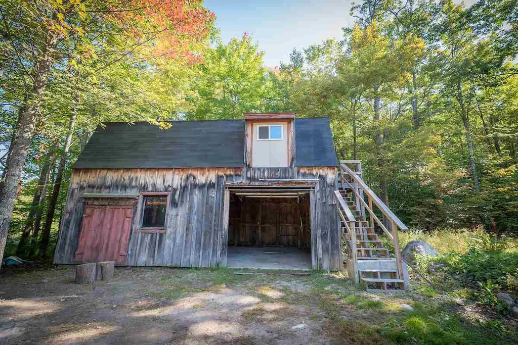5 Spring Tavern Hill Road Ossipee NH 03864-7259