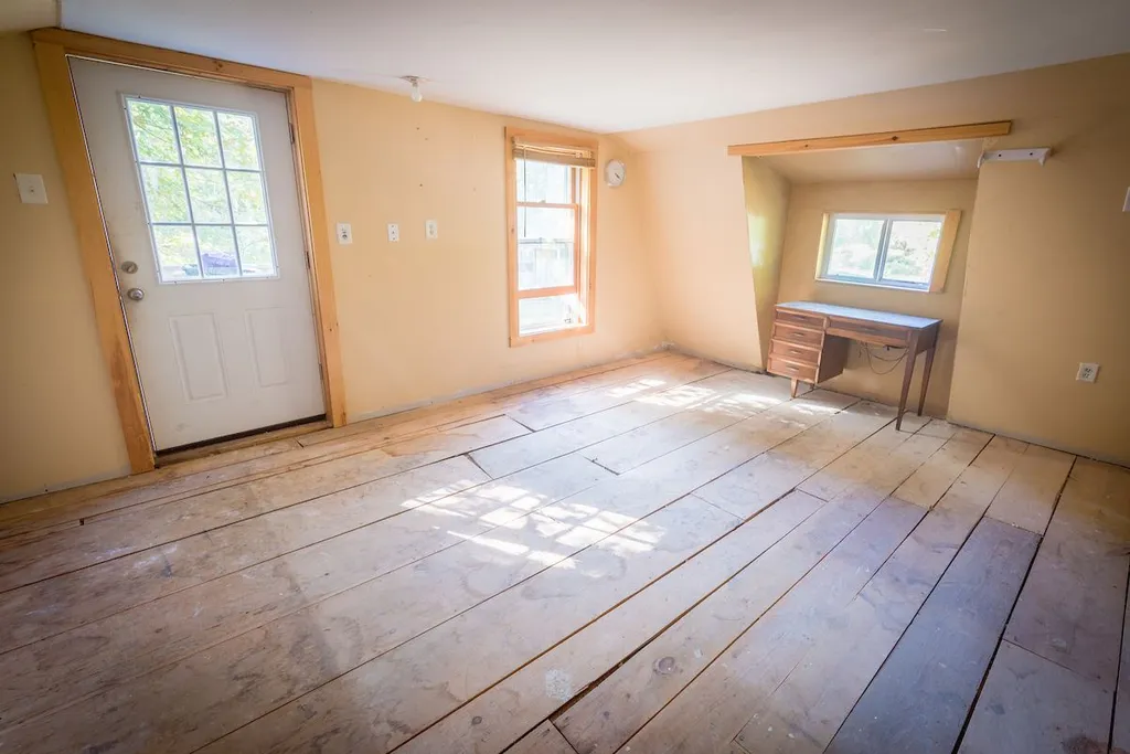 5 Spring Tavern Hill Road Ossipee NH 03864-7259