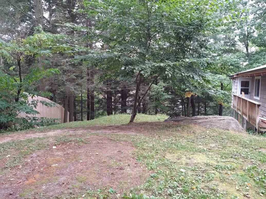 175 Camelot Shore Drive Farmington NH 03835