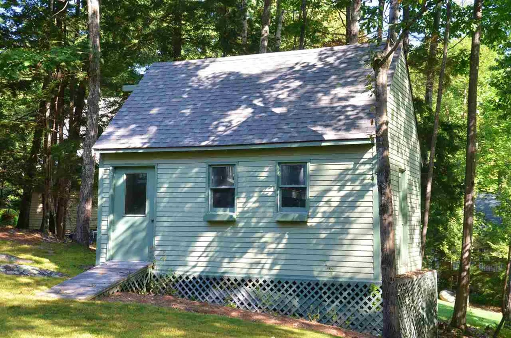 24 Quimby Road Meredith NH 03253