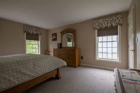 60 Independence Lane Manchester NH 03104