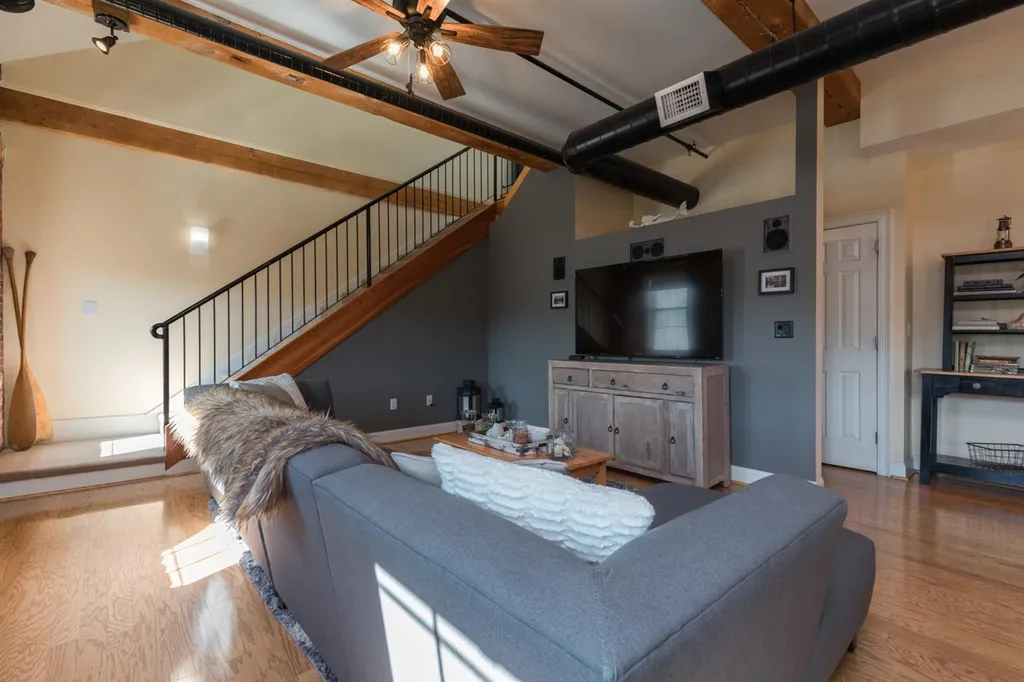 6 Bay Road Newmarket NH 03857