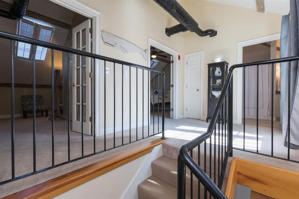 6 Bay Road Newmarket NH 03857