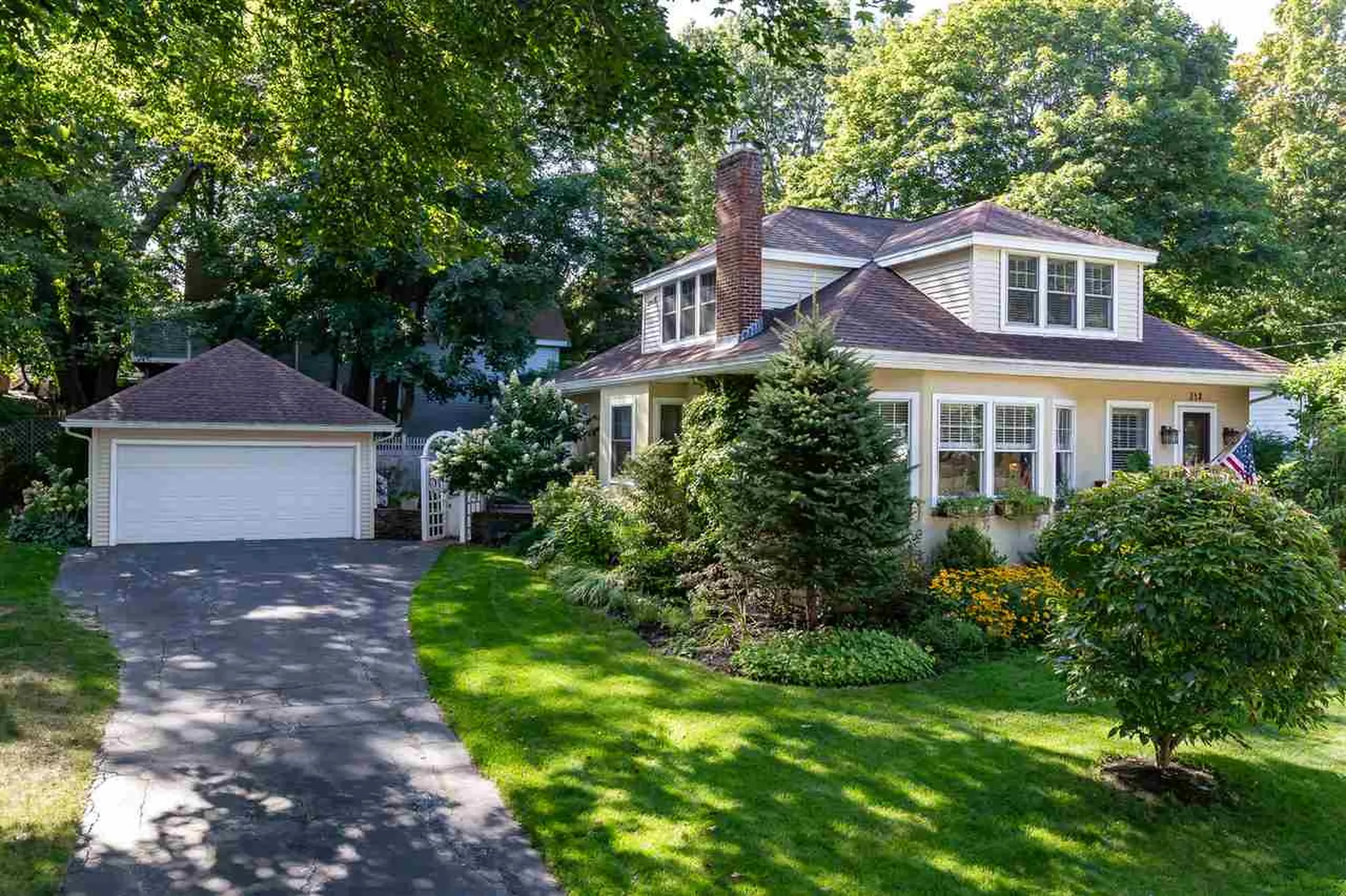 238 Willard Avenue Portsmouth NH 03801