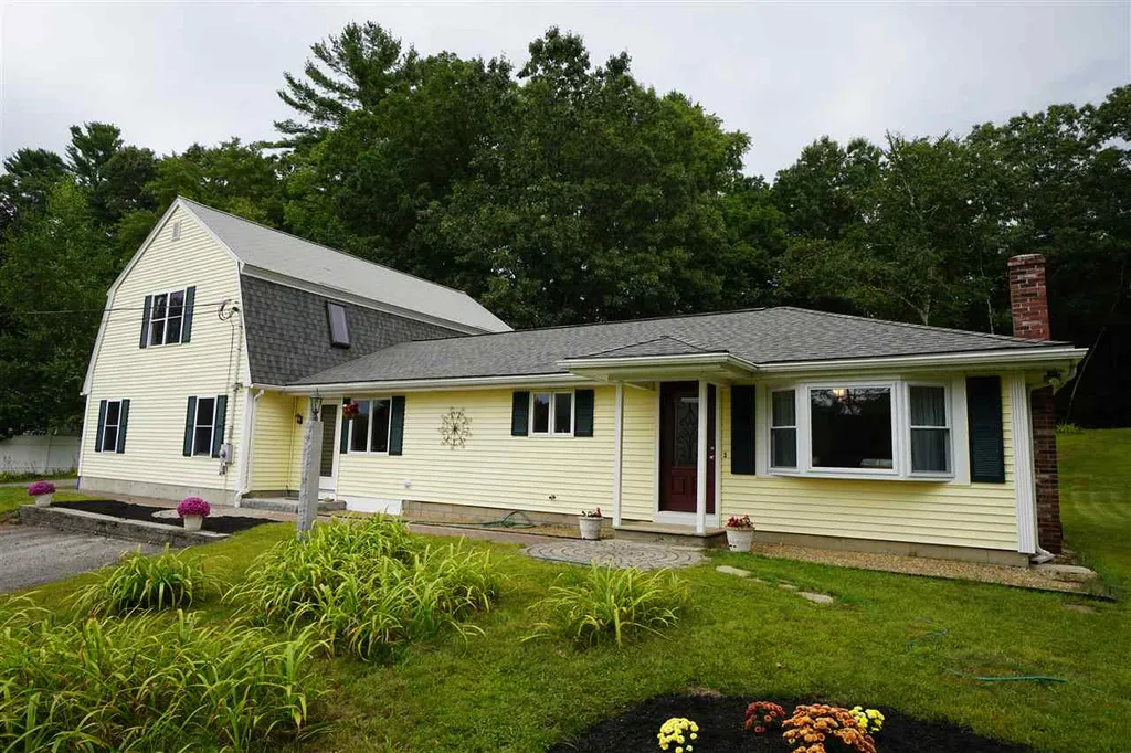 422 Mammoth Road Pelham NH 03076