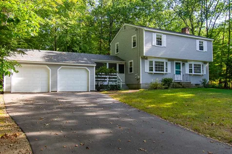 40 Woodridge Road Durham NH 03824