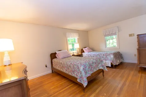 40 Woodridge Road Durham NH 03824