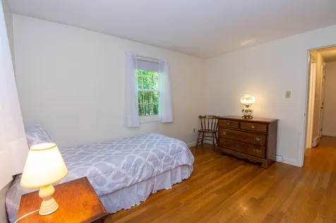 40 Woodridge Road Durham NH 03824