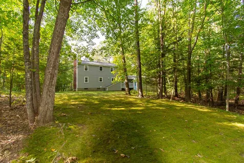 40 Woodridge Road Durham NH 03824