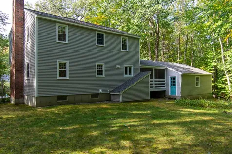 40 Woodridge Road Durham NH 03824