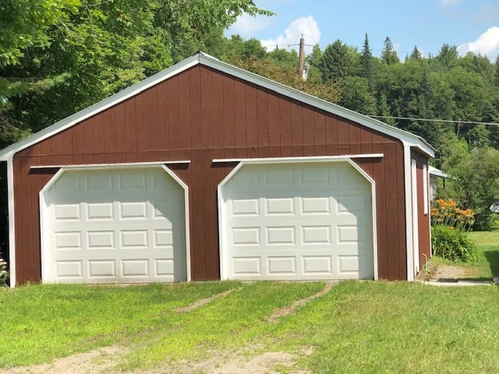180 Ingalls Lane Lyndon VT 05851