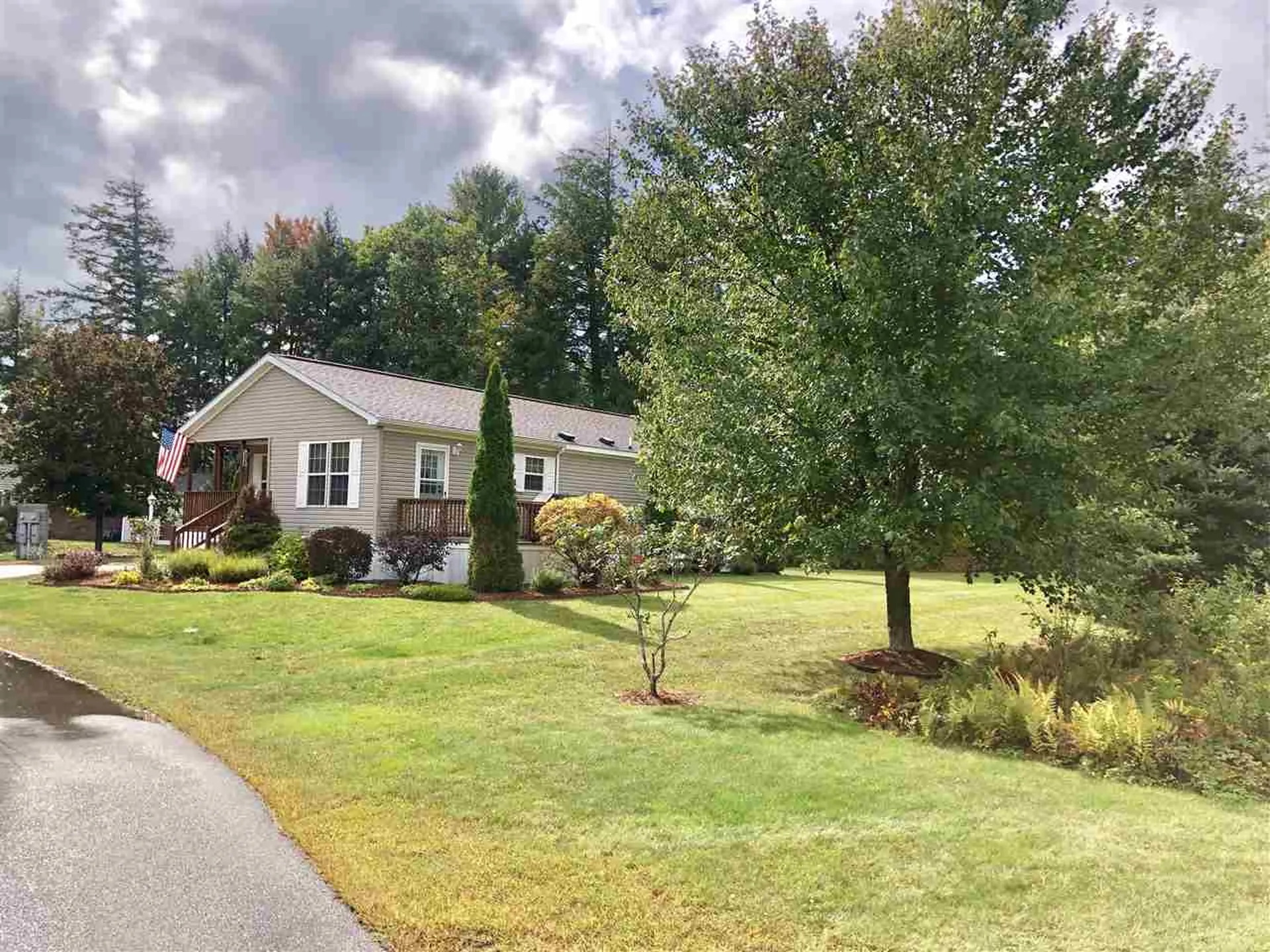 2 Fox Hill Circle Tilton NH 03276