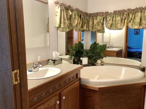 2 Fox Hill Circle Tilton NH 03276