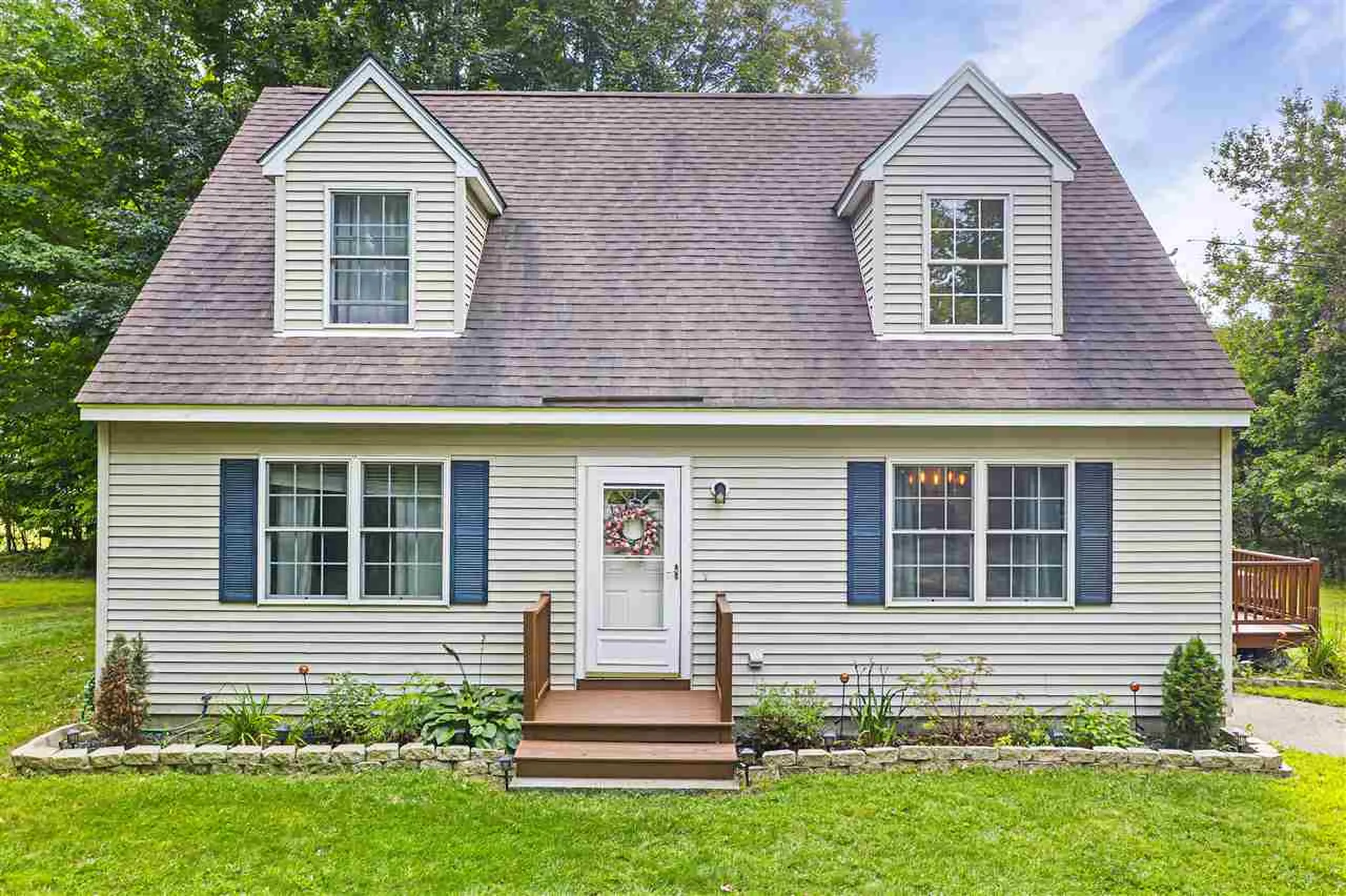 86 Governors Road Farmington NH 03835