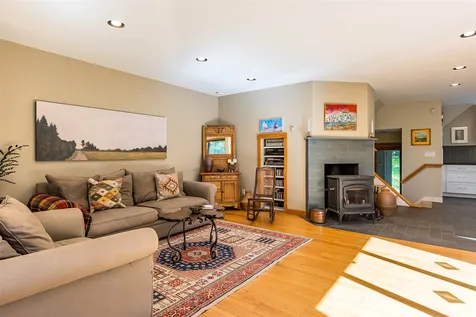 1013 South Street Brattleboro VT 05301