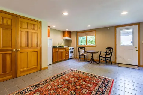 1013 South Street Brattleboro VT 05301