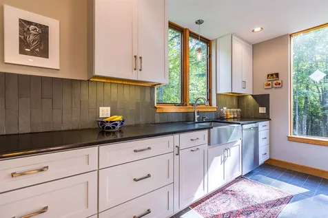 1013 South Street Brattleboro VT 05301