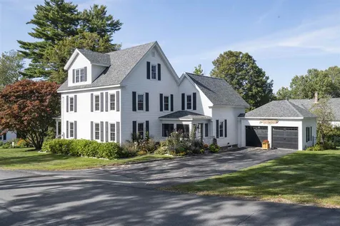 8 Lower Terrace Avenue Meredith NH 03253