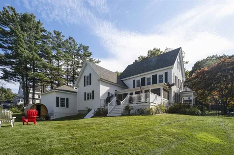 8 Lower Terrace Avenue Meredith NH 03253