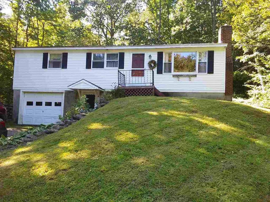 24 Dunlop Drive Tilton NH 03276