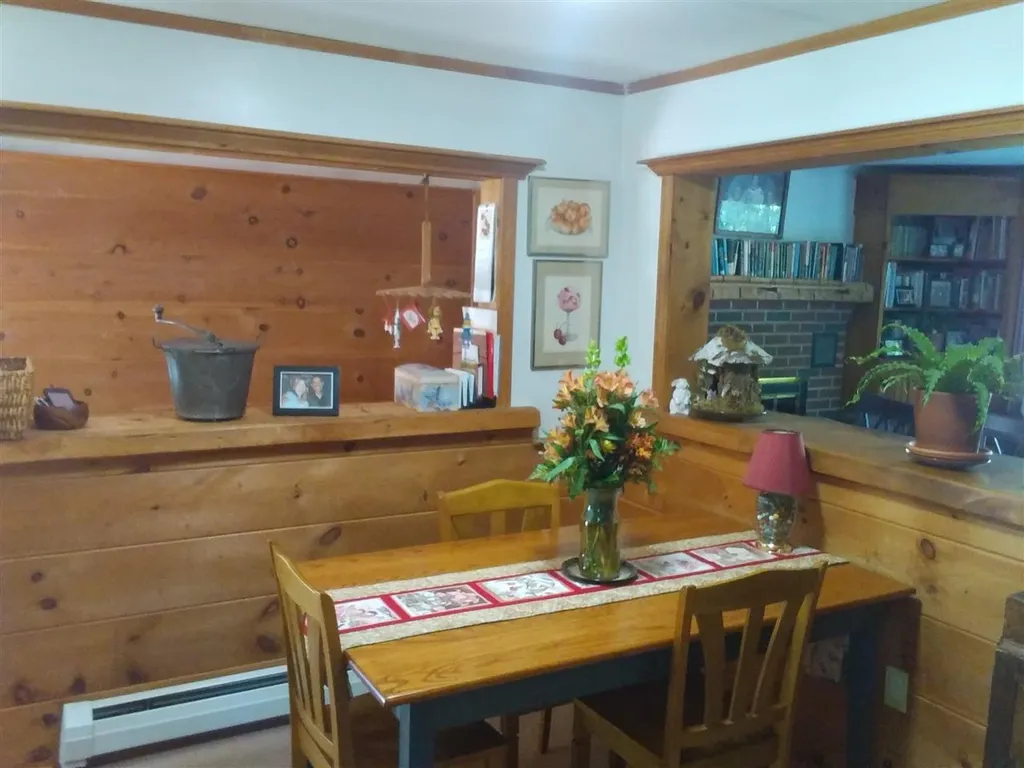 24 Dunlop Drive Tilton NH 03276