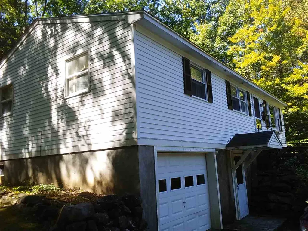 24 Dunlop Drive Tilton NH 03276