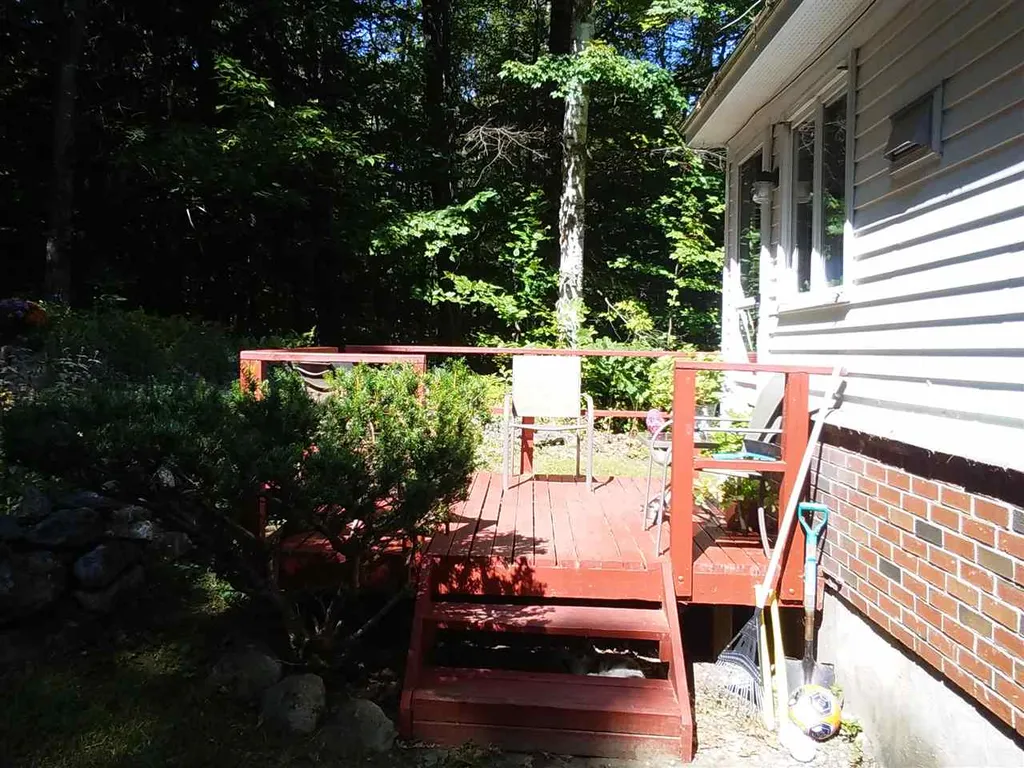 24 Dunlop Drive Tilton NH 03276