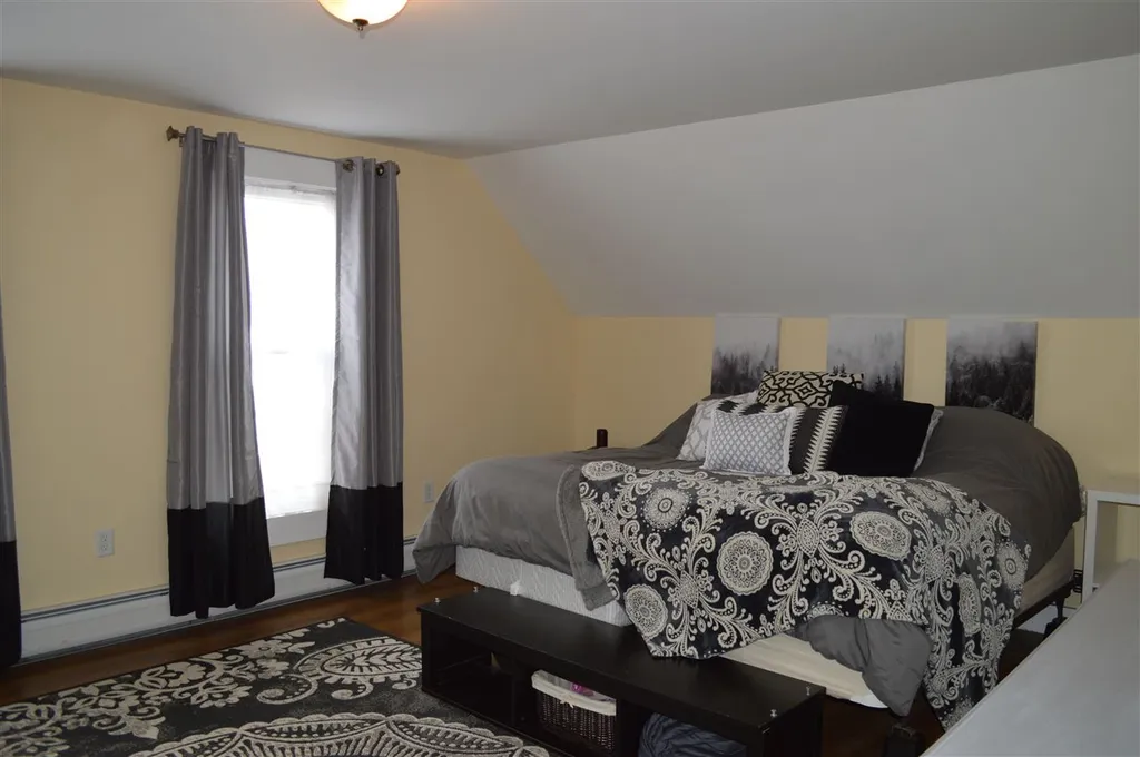 6 Spruce Street Concord NH 03301