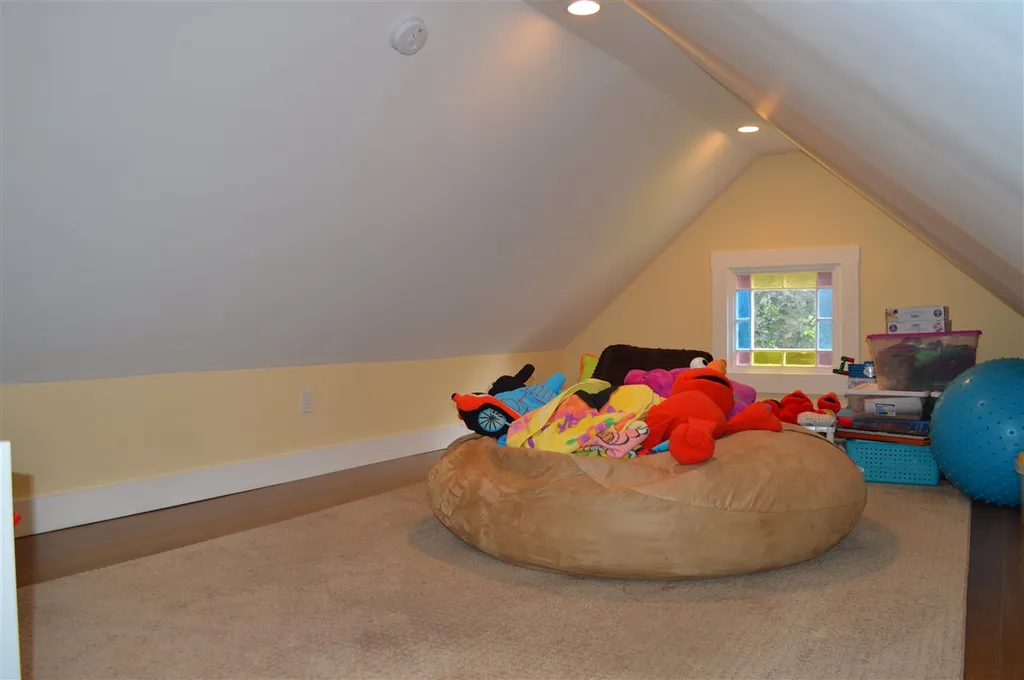 6 Spruce Street Concord NH 03301