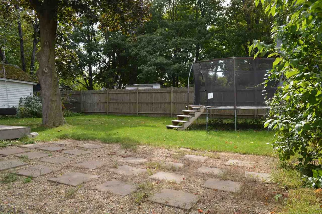 6 Spruce Street Concord NH 03301
