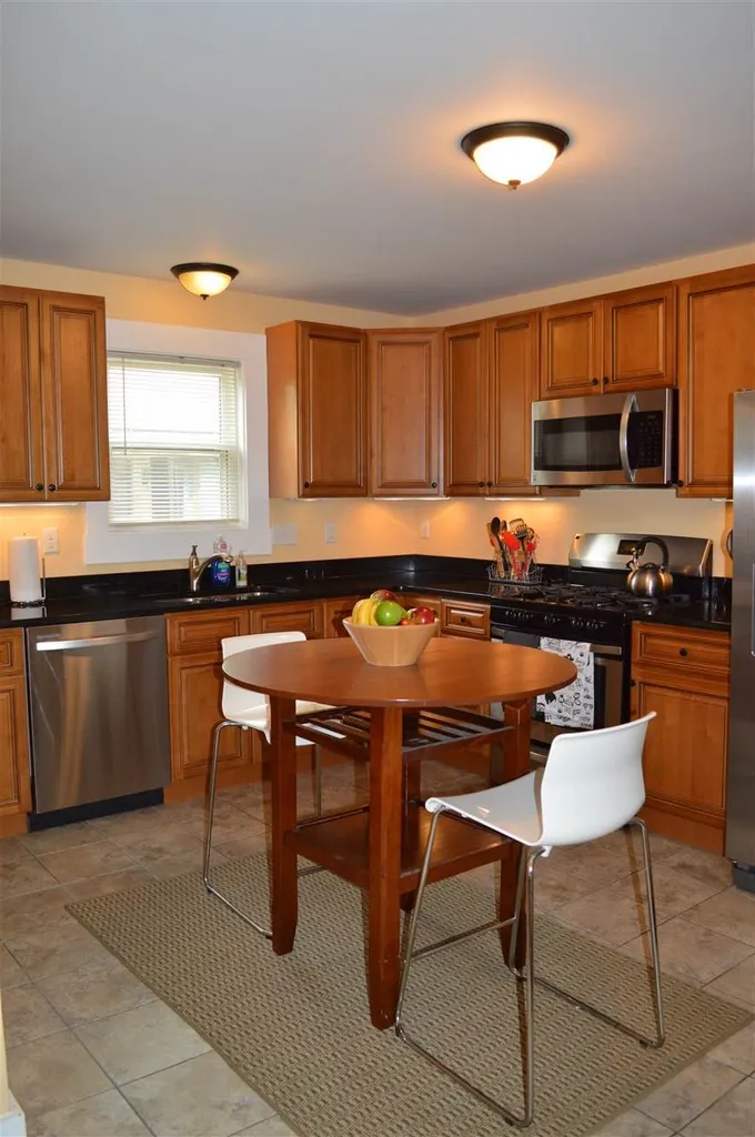 6 Spruce Street Concord NH 03301