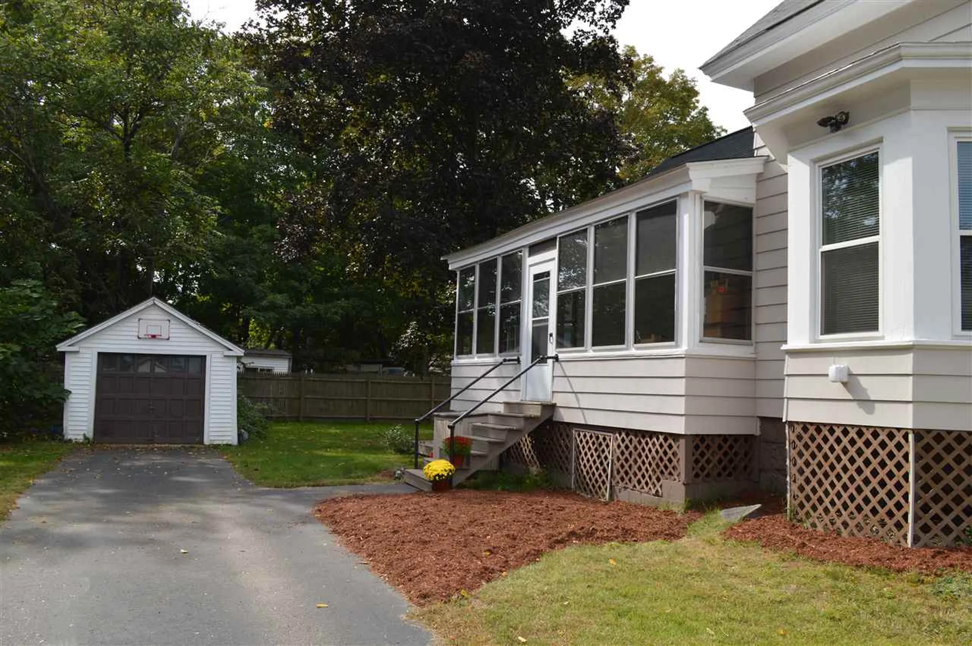 6 Spruce Street Concord NH 03301