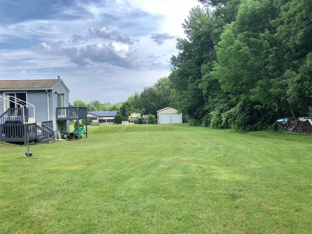 13 Koper Lane Pelham NH 03076