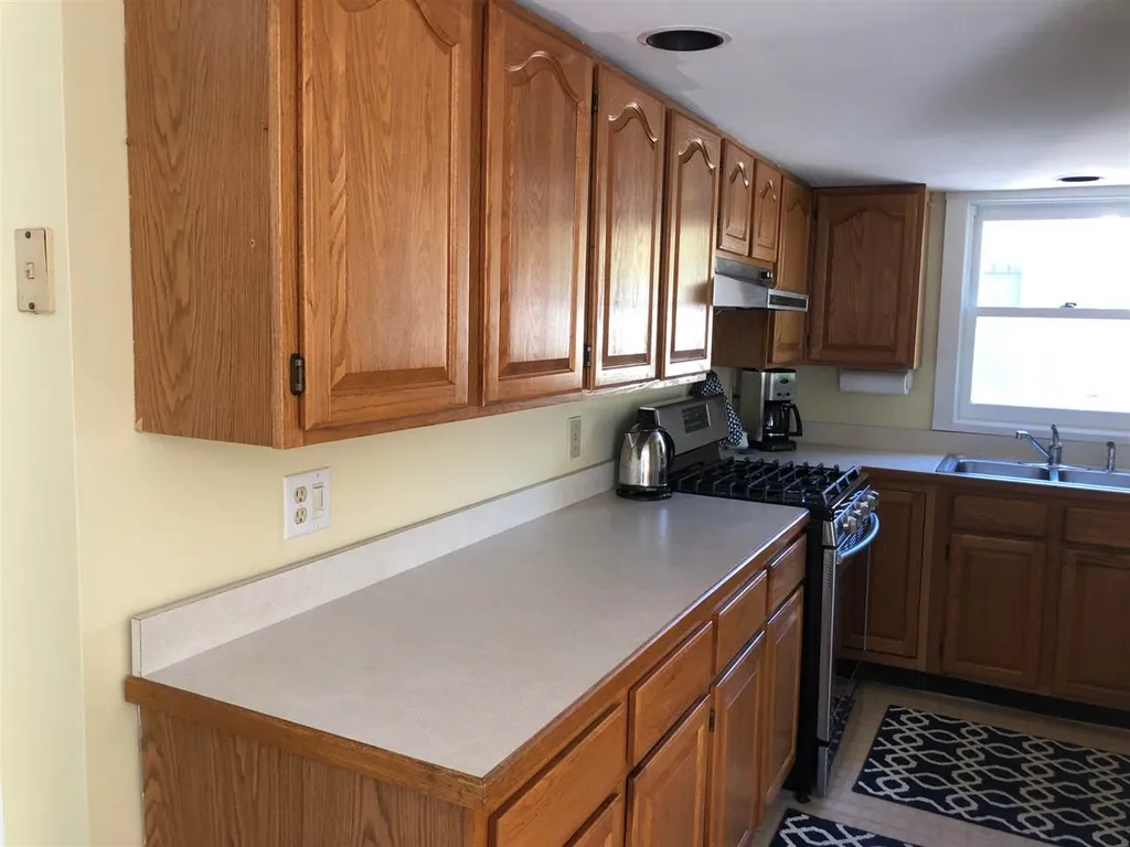 72 N Spring Street Concord NH 03301