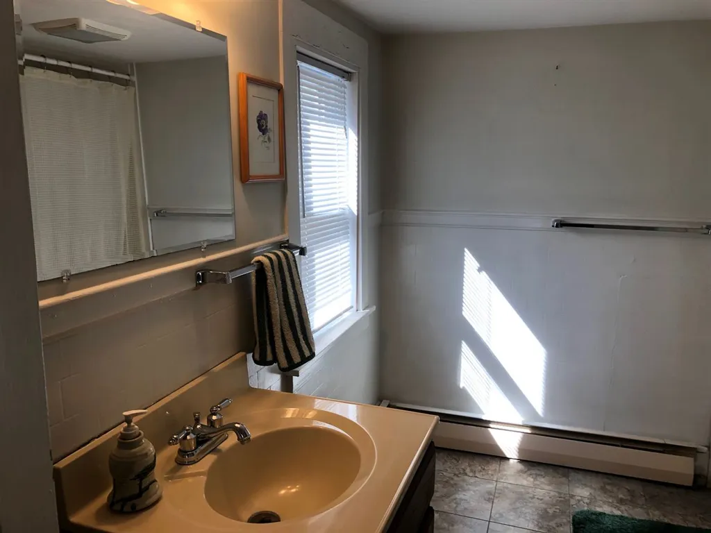 72 N Spring Street Concord NH 03301