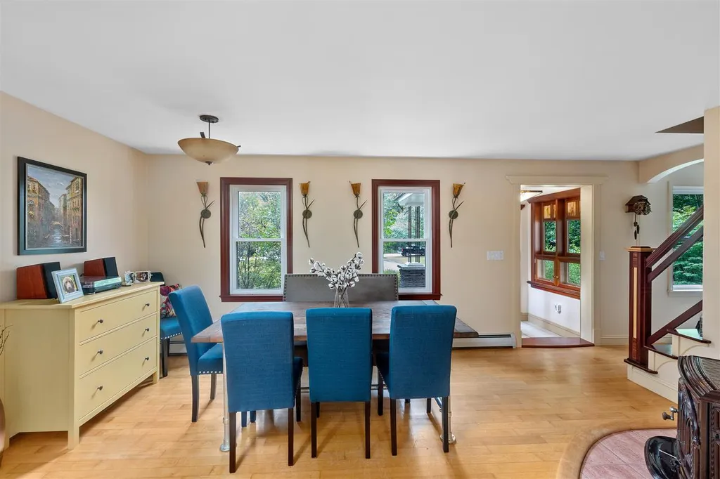 127 Old Mill Pond Road Henniker NH 03242