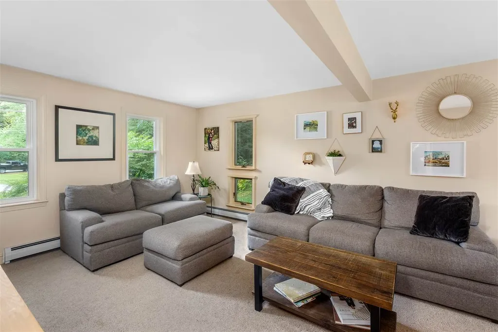 127 Old Mill Pond Road Henniker NH 03242