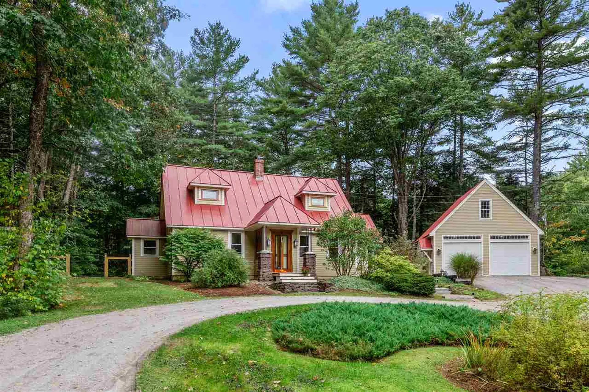 127 Old Mill Pond Road Henniker NH 03242
