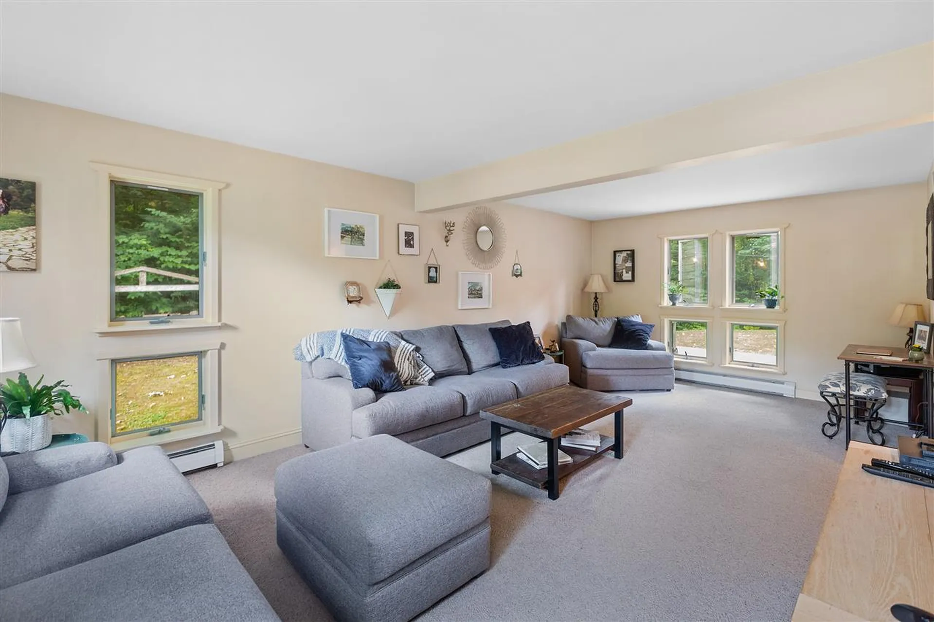 127 Old Mill Pond Road Henniker NH 03242