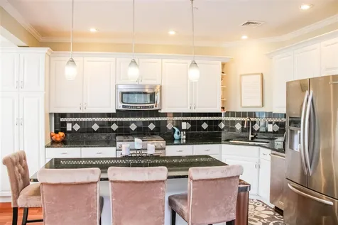 13 Olde Parish Way Portsmouth NH 03801