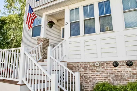13 Olde Parish Way Portsmouth NH 03801